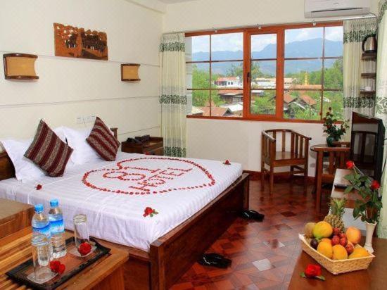 81 Hotel Inlay Nyaung Shwe Exterior foto