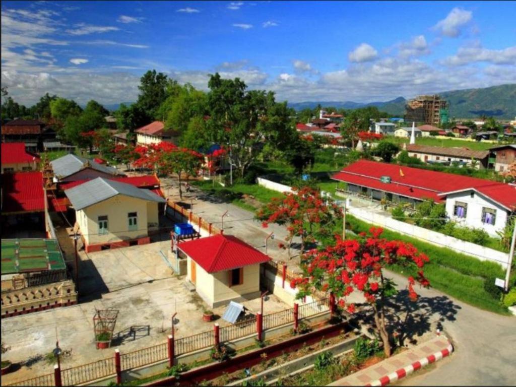 81 Hotel Inlay Nyaung Shwe Exterior foto